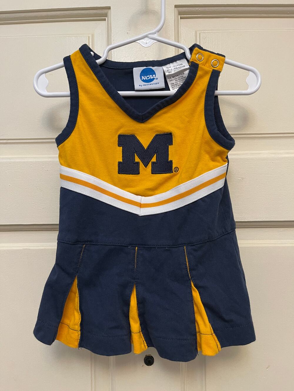 NCAA Michigan Cheerleading Dress 12 M Team Outerstuff Costume Athletic Baby
